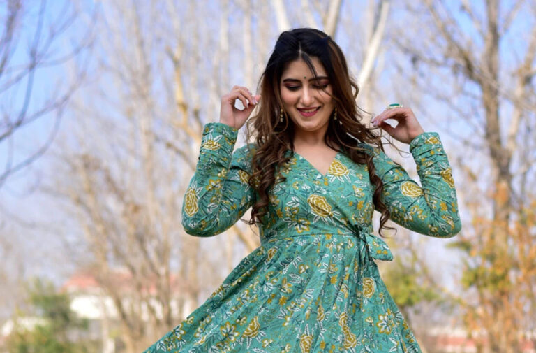 How to Style Kurtis for Office, College, and Casual Wear